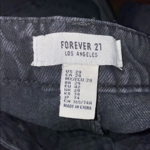 Black Jean shorts - Picture 3 of 3